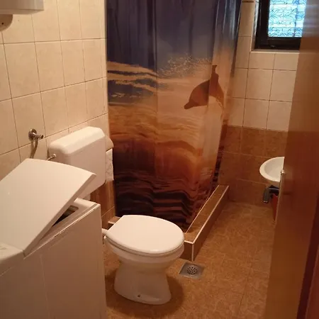 Front With Terrace And View Aprtment Mare Апартаменты