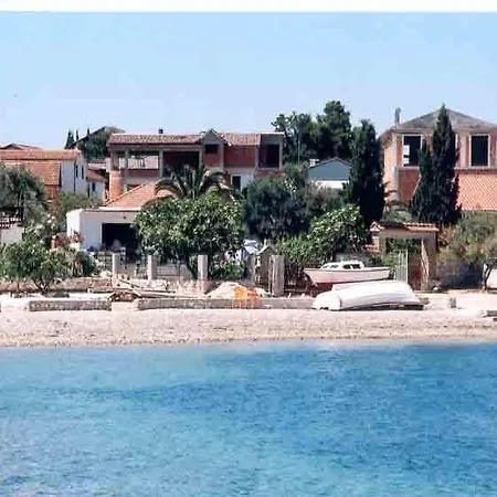Front With Terrace And View Aprtment Mare
