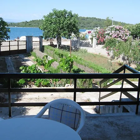 Апартаменты Front With Terrace And View Aprtment Mare *