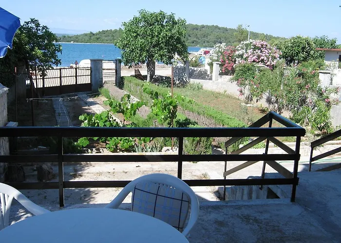 Apartamento Front With View Aprtment Pasman *
