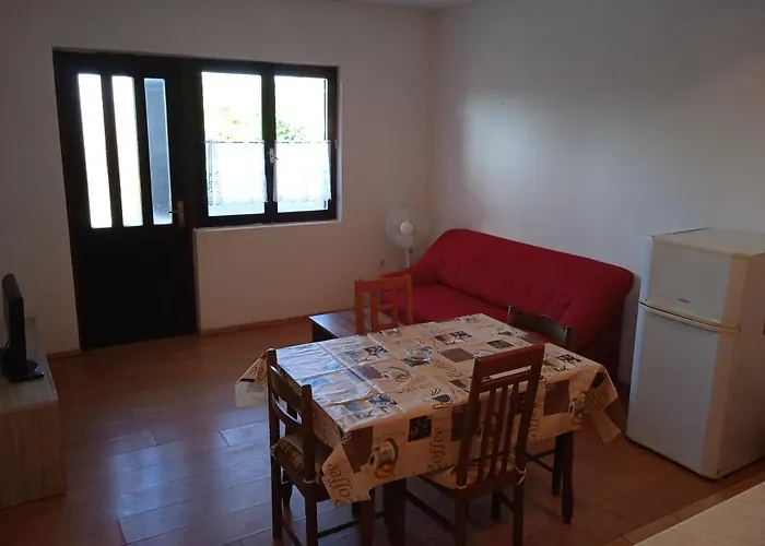 Apartment Front With View Aprtment Pasman Ždrelac