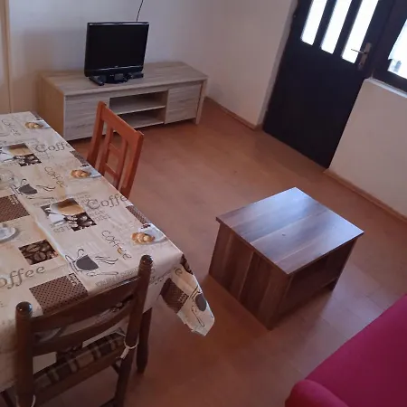 Front With Terrace And View Aprtment Mare Appartement Ždrelac
